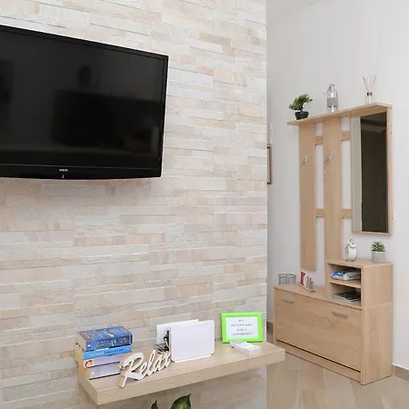 Apartment Marija Vukas *